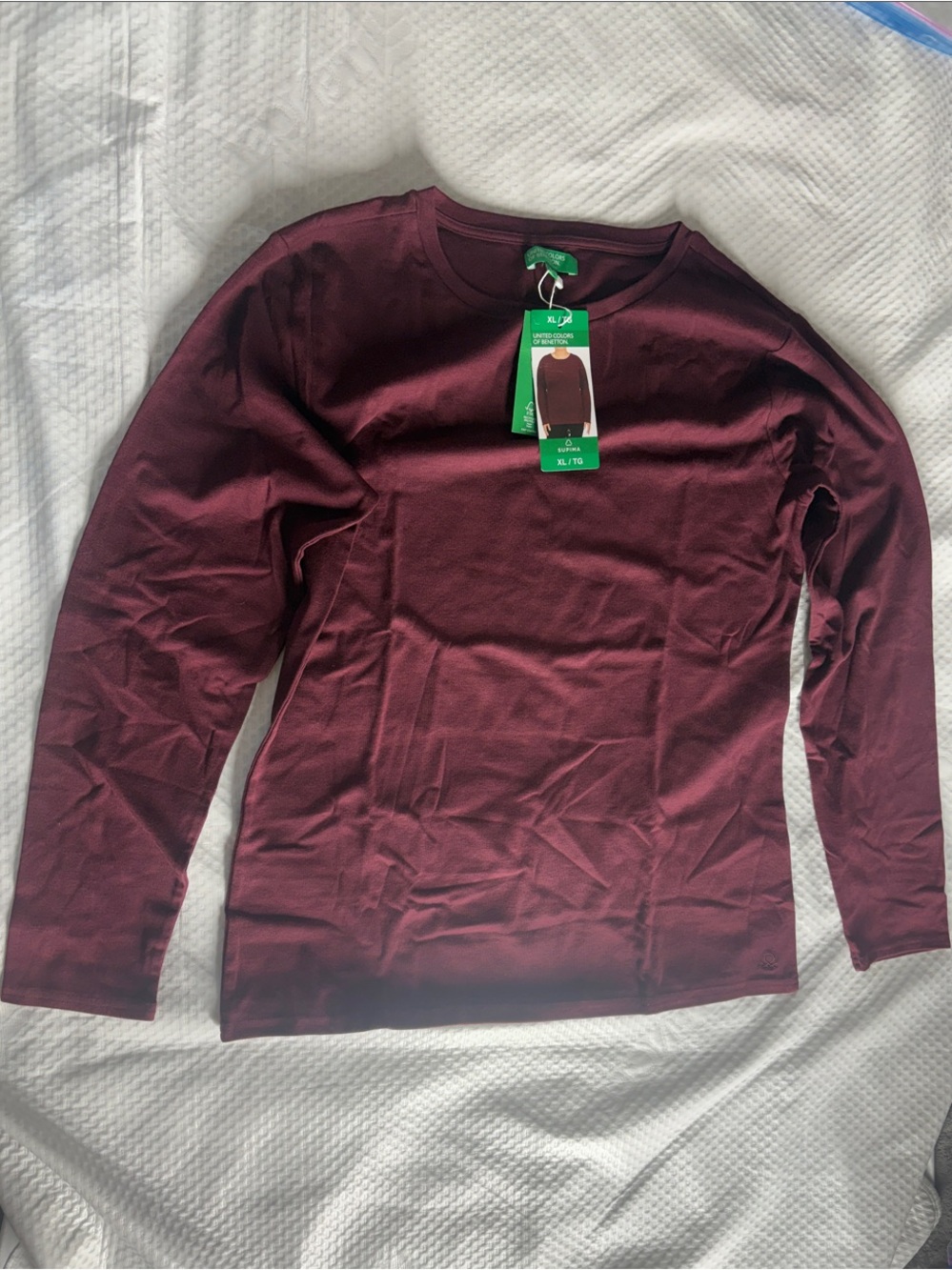 Women's Long-Sleeve Crewneck Sweater - Burgundy